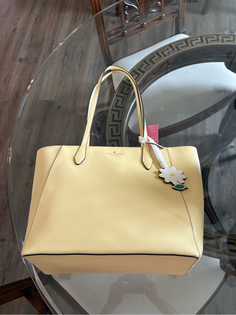 💛💛KATE SPADE YELLOW SAFFIANO LEATHER TOTE BAG!💛💛 - Picture 6 of 11